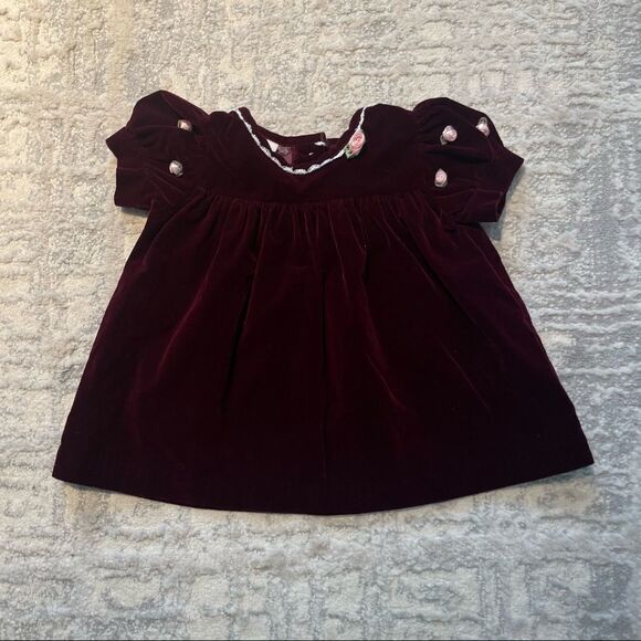 🏷️ 5 for $25 - VINTAGE Oshkosh Velour Baby Dress - Picture 1 of 9